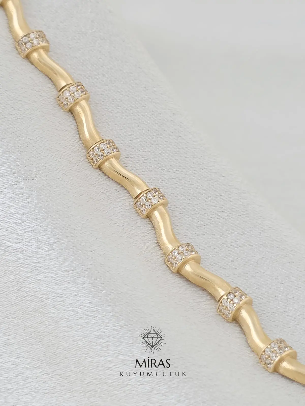 14 Ayar Altın - Taşlı Spor Kemik Bileklik - 14BLK1002