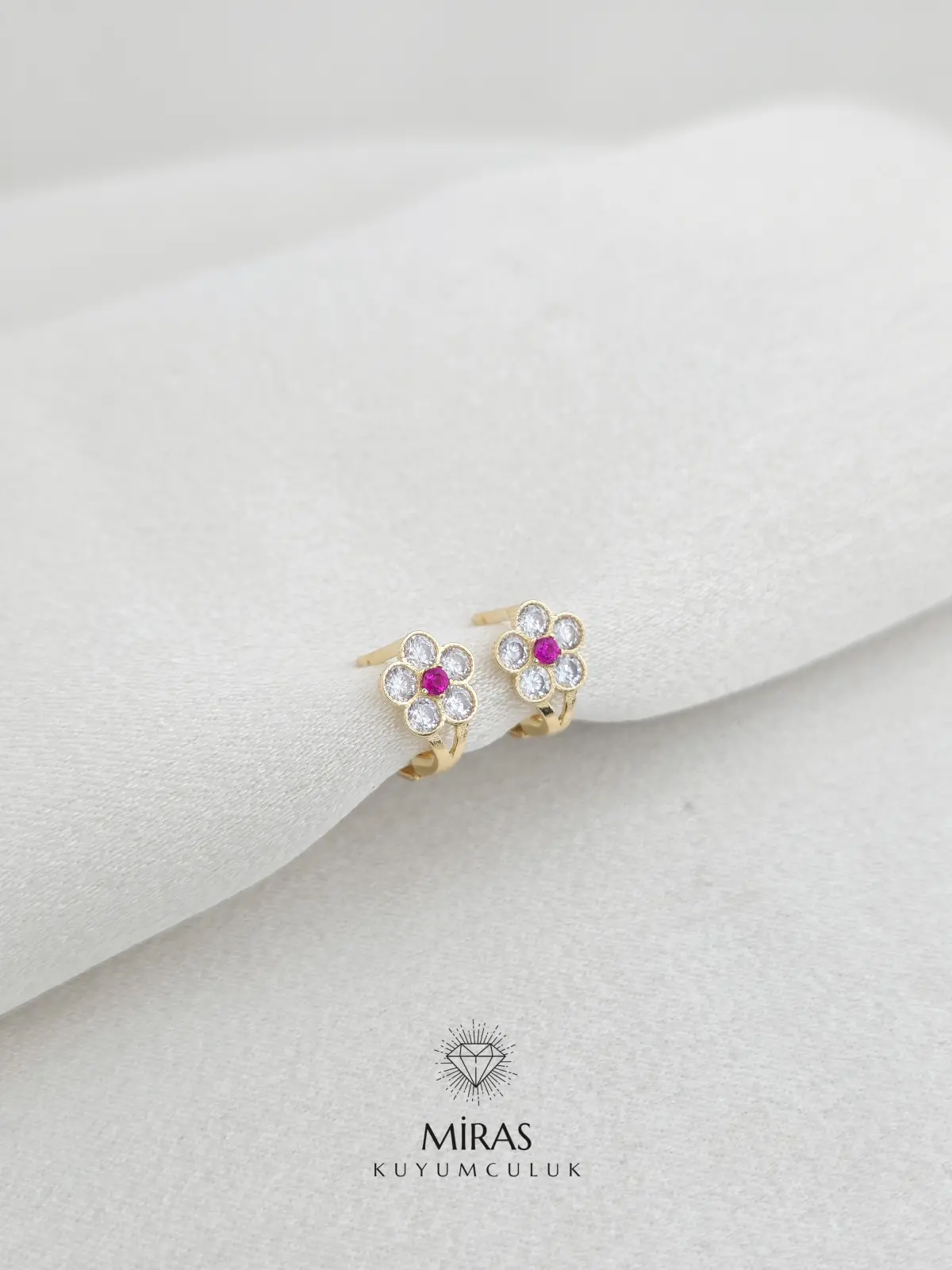 14 Ayar Altın - Taşlı Papatya Çocuk Küpe - K14KP307