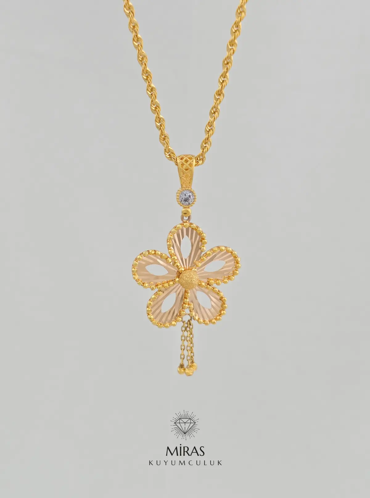 14 Ayar Altın - Lazer Kesim Yonca Kolye Ucu - 14KU225