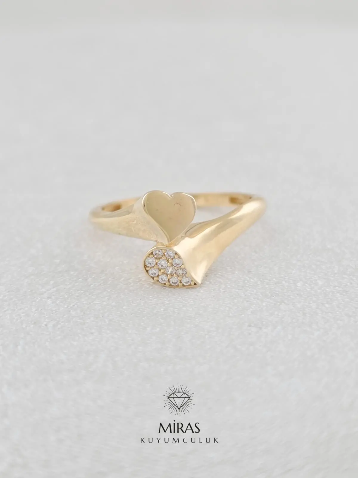 14 Ayar Altın - Sarmal Taşlı Kalp Yüzük - 14YZK796