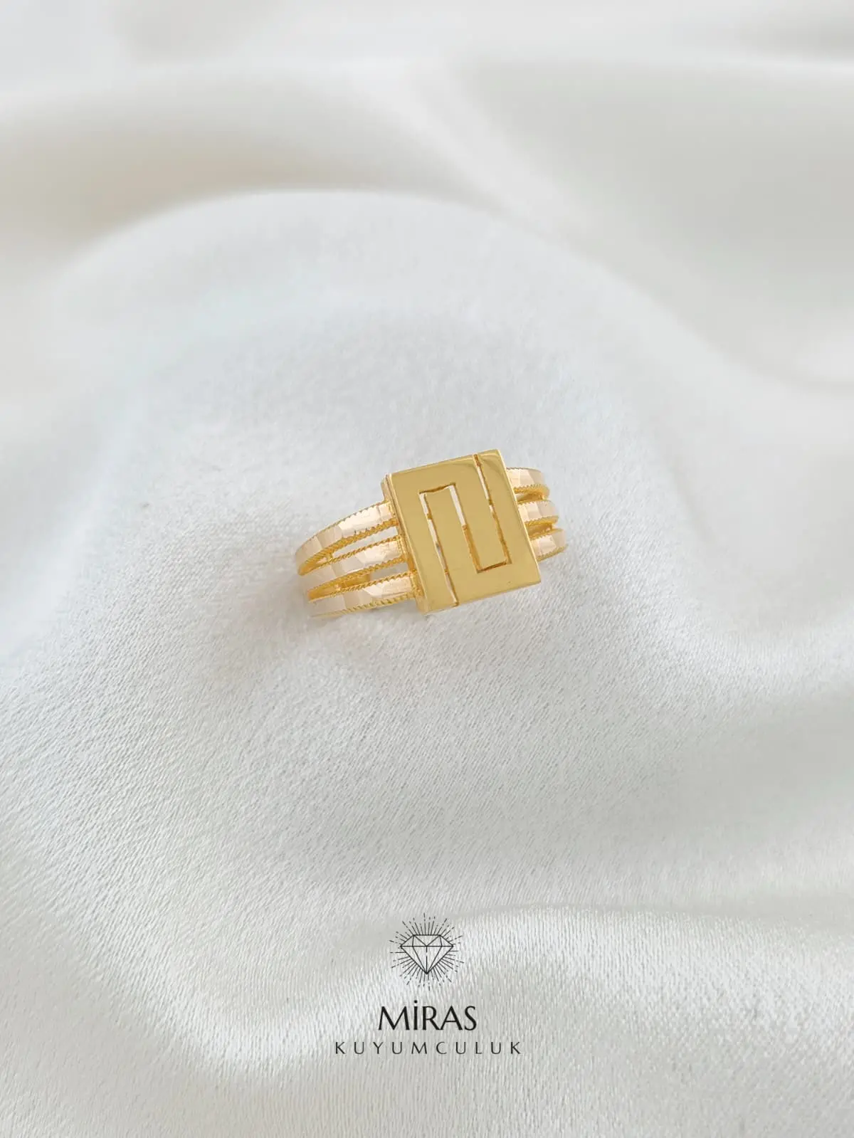 14 Ayar Altın - Ajda Labirent Yüzük - 14YZK963