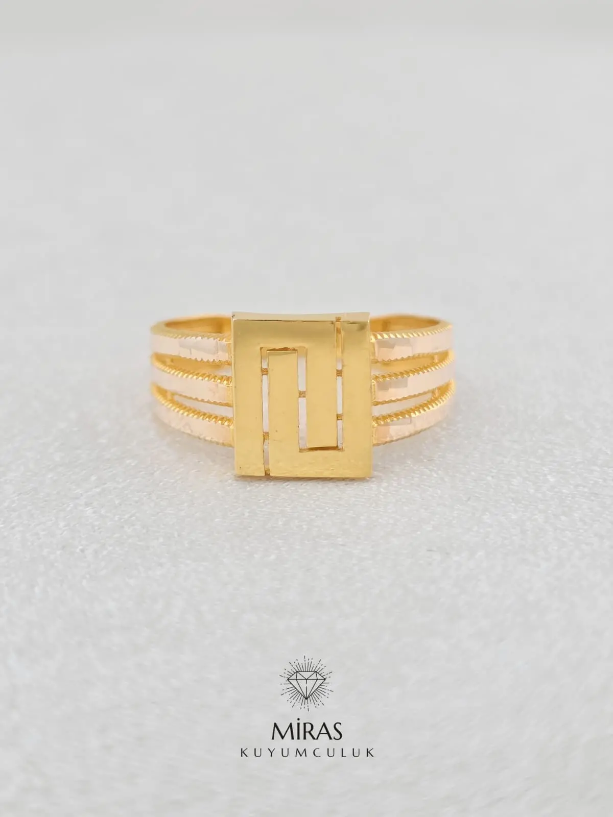 14 Ayar Altın - Ajda Labirent Yüzük - 14YZK963