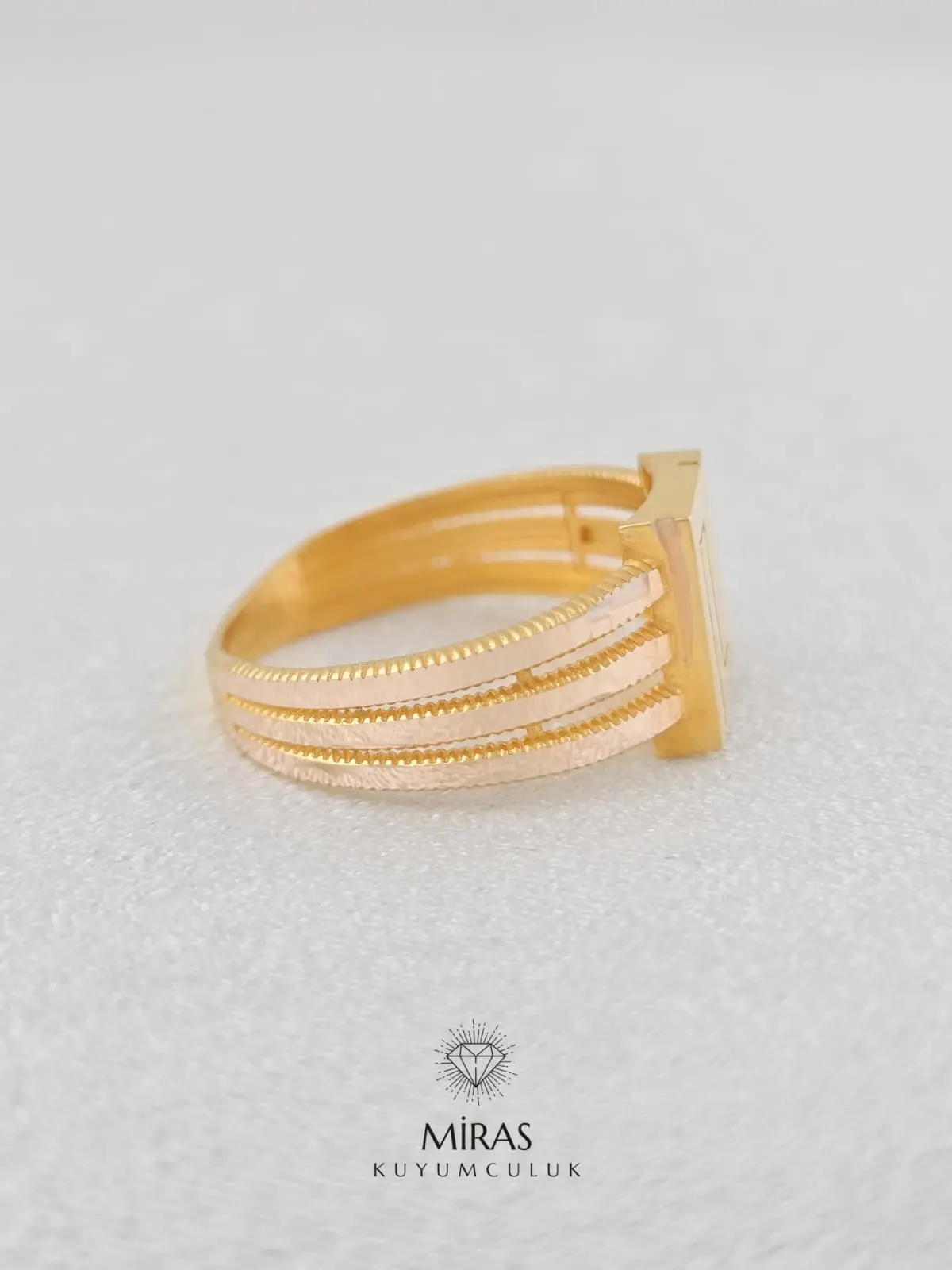 14 Ayar Altın - Ajda Labirent Yüzük - 14YZK963