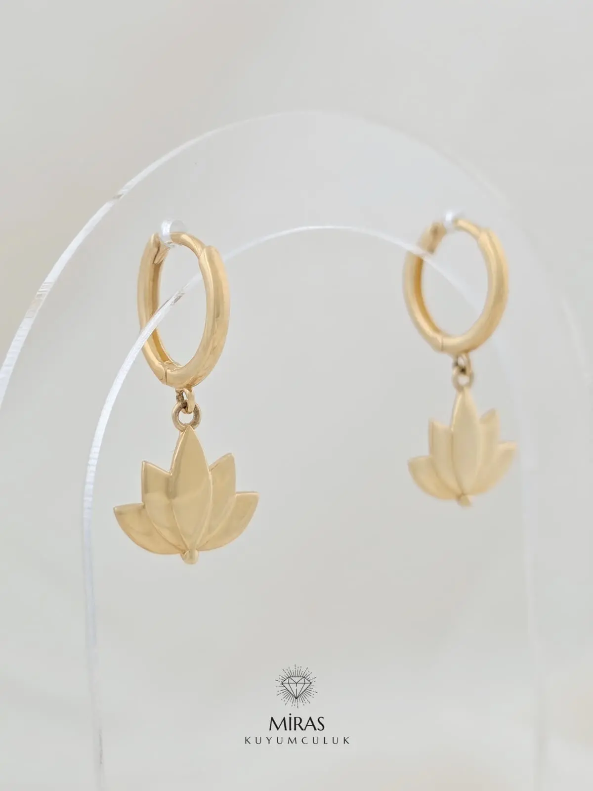 14 Ayar Altın - Taşsız Sallantılı Lotus Küpe - 14KP748