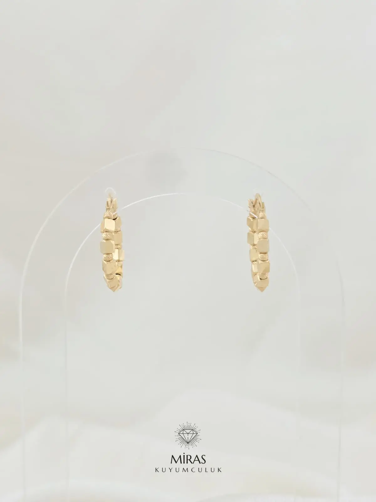 14 Ayar Altın - Dorika Detaylı Küp Halka Küpe - K14KP104