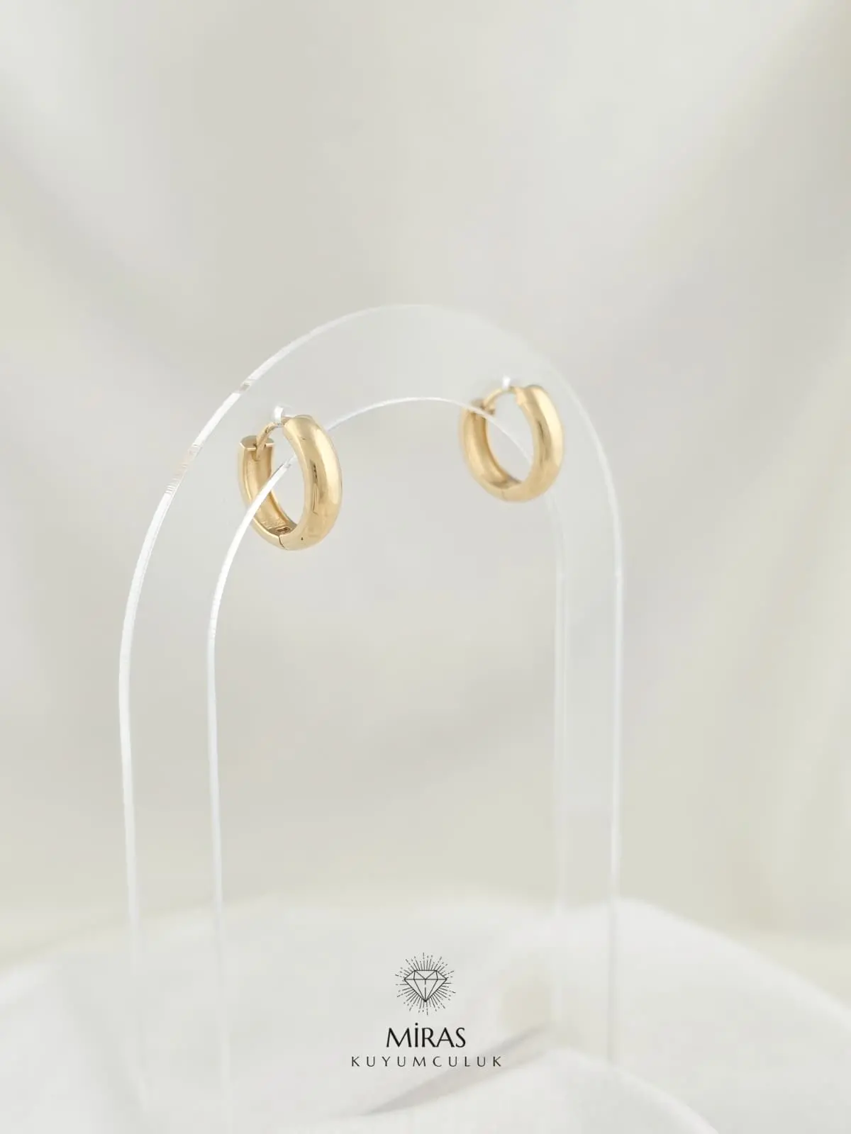 14 Ayar Altın -  Klasik Bobmeli Halka Küpe - K14KP302