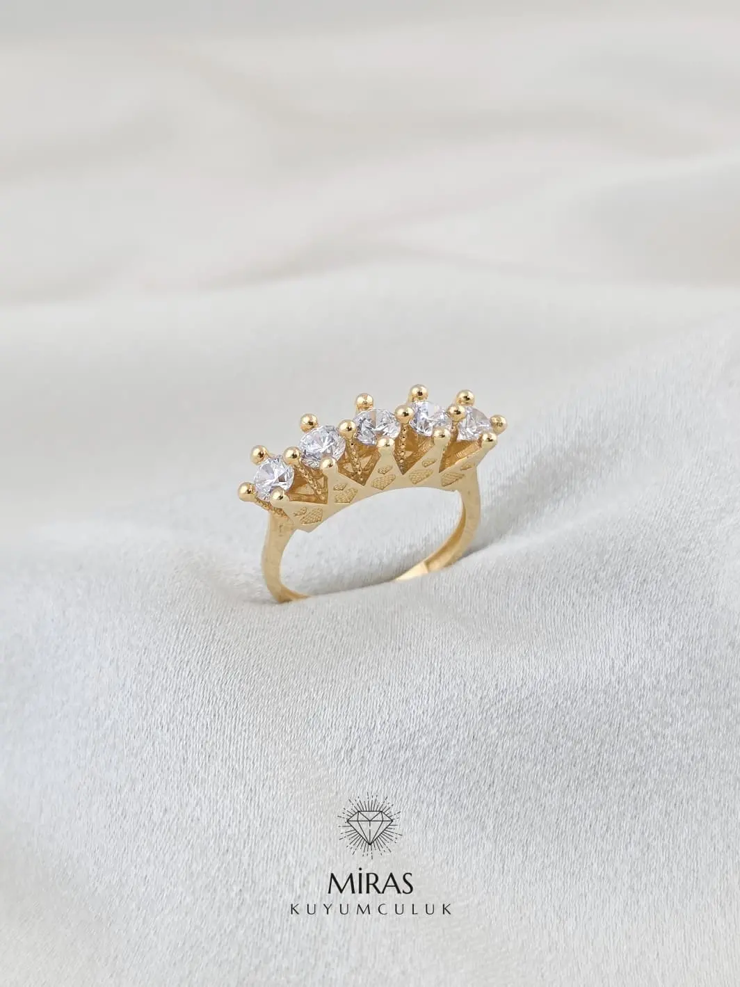 14 Ayar Altın - Kalp Detaylı Beştaş Yüzük - 14YZK817