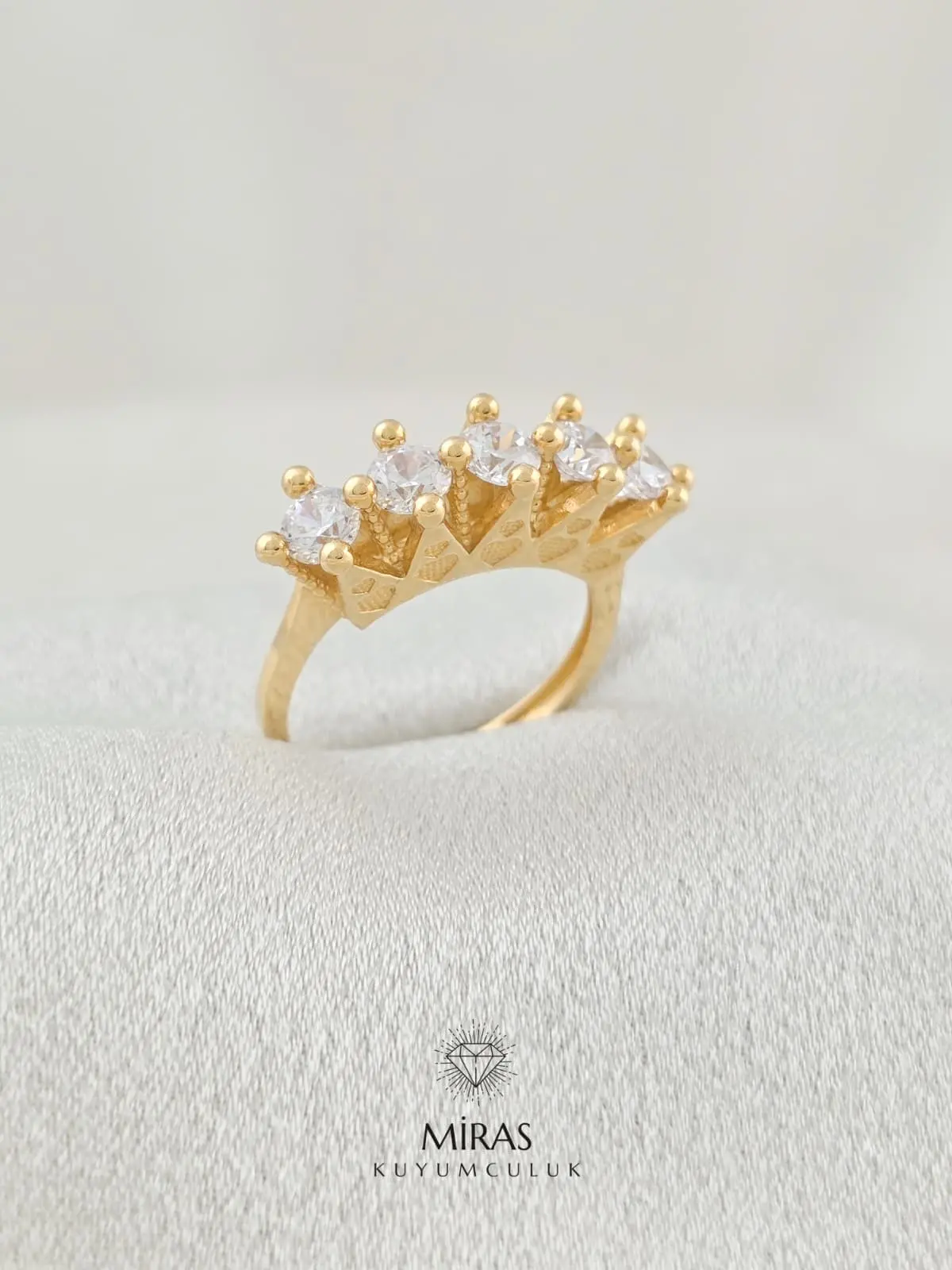 14 Ayar Altın - Kalp Detaylı Beştaş Yüzük - 14YZK817