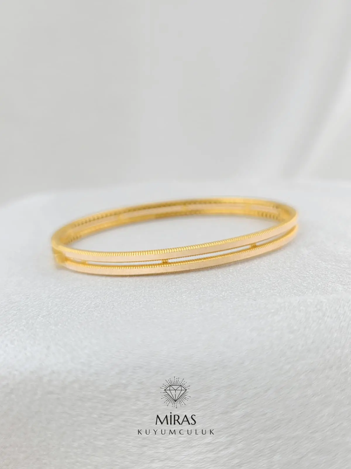 14 Ayar Altın - Çift Sıralı Ajda Kelepçe - K14KLP67