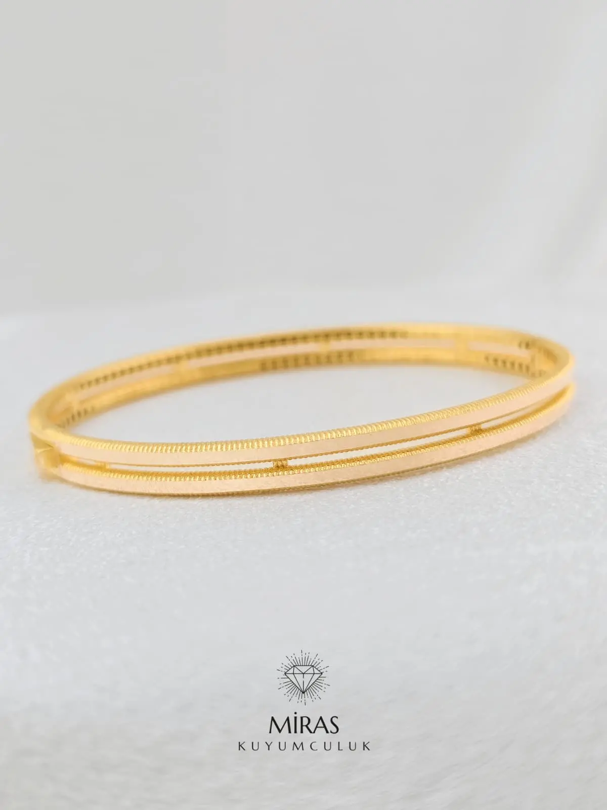 14 Ayar Altın - Çift Sıralı Ajda Kelepçe - K14KLP67