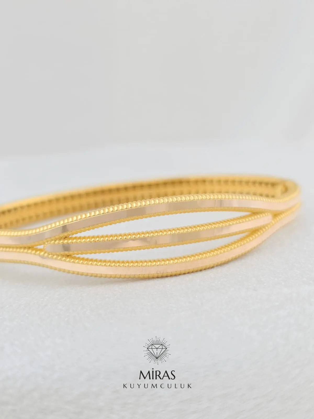 14 Ayar Altın - Taşsız Ajda Kelepçe - 14KLP276