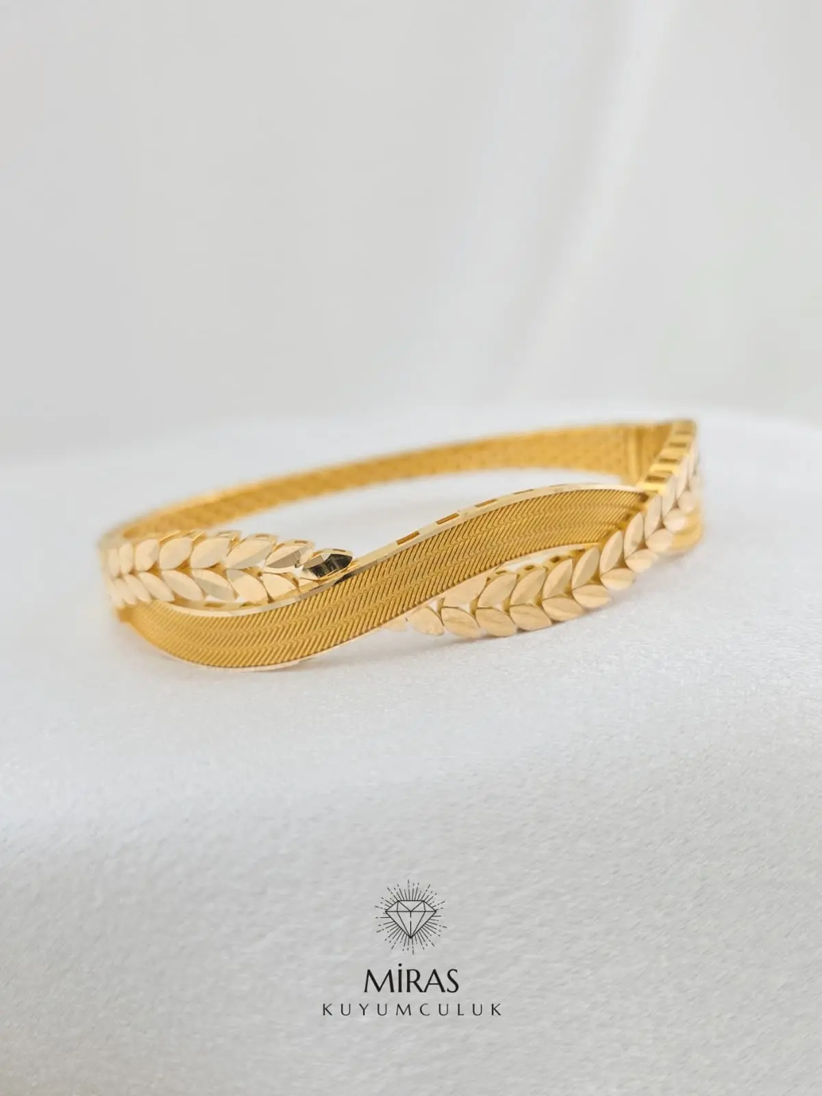 14 Ayar Altın - Hasır & Başak Kelepçe - 14KLP265