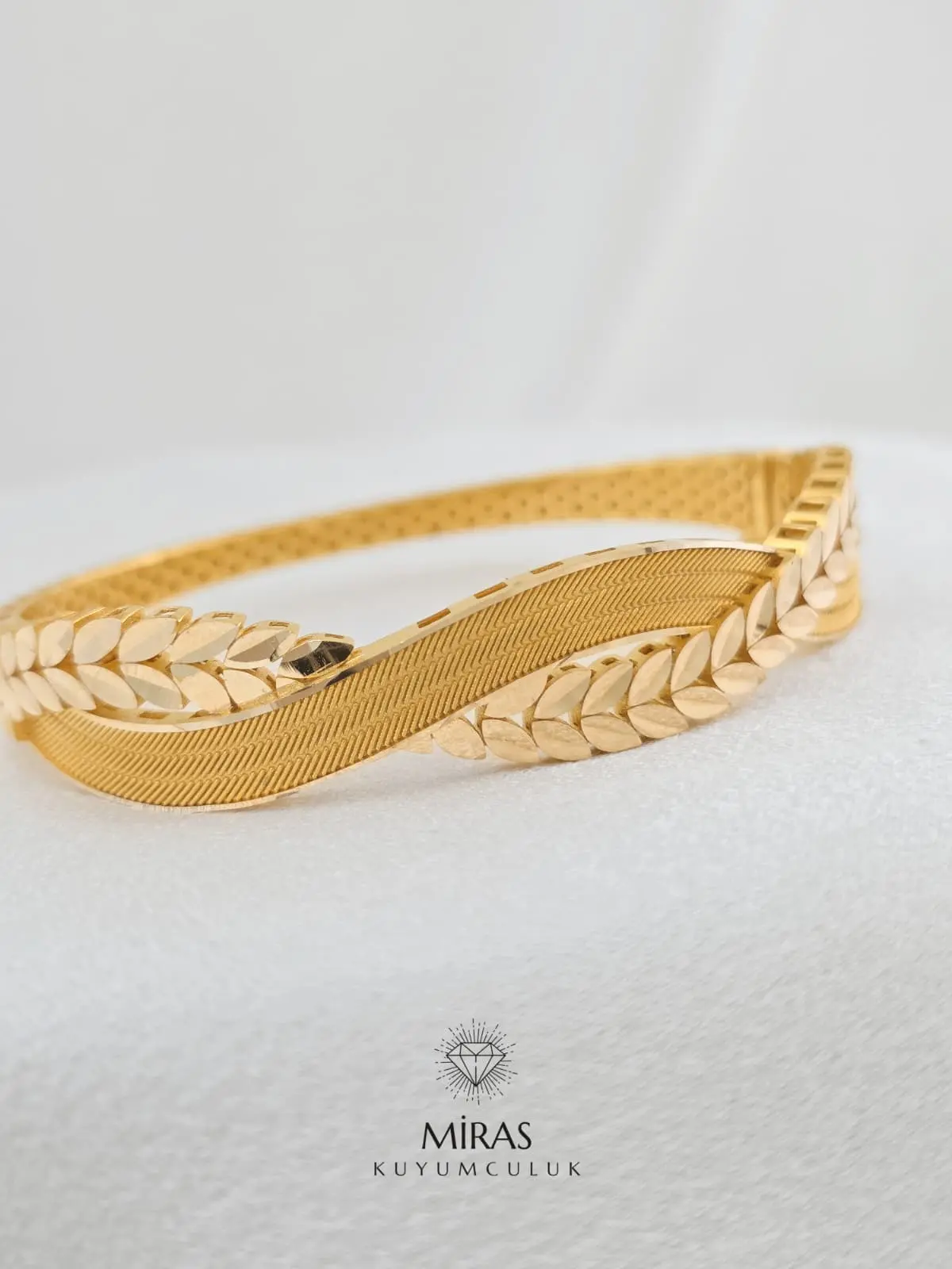 14 Ayar Altın - Hasır & Başak Kelepçe - 14KLP265