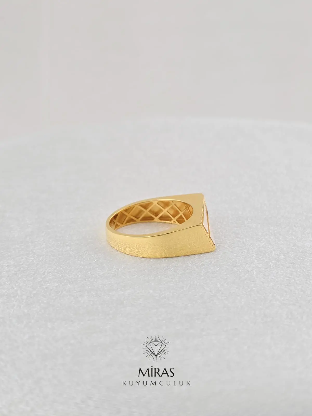 14 Ayar Altın - Prizma Ajda - 14YZK964