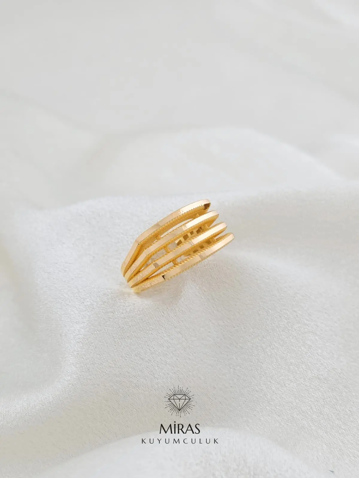 14 Ayar Altın - Dört Sıra Ajda Yüzük - 14YZK904
