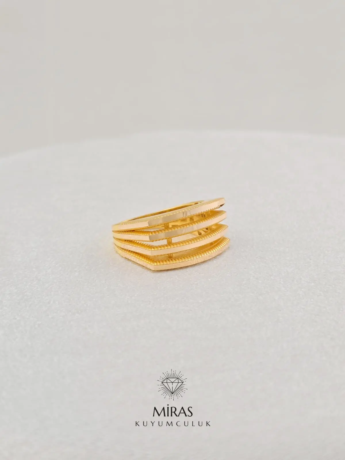 14 Ayar Altın - Dört Sıra Ajda Yüzük - 14YZK904