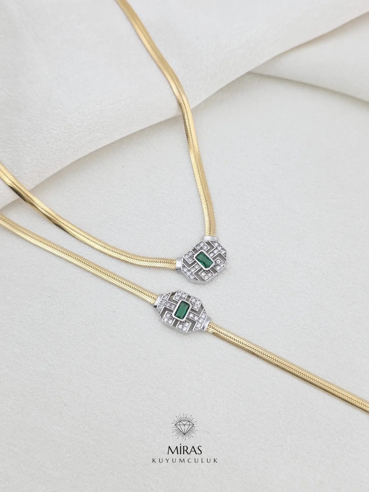 14 Ayar Altın - Balık Sırtı Zincir Yeşil Taşlı Kolye & Bileklik Set