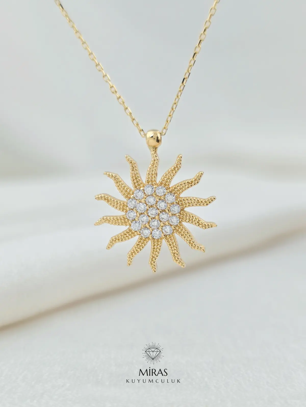 14 Ayar Altın - Taşlı Güneş Kolye - 14KLY677