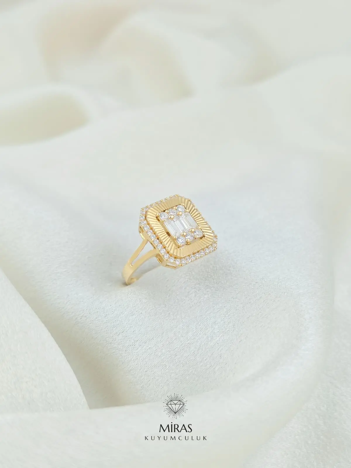 14 Ayar Altın - Lazer Kesim Baget Yüzük - K14YZK265