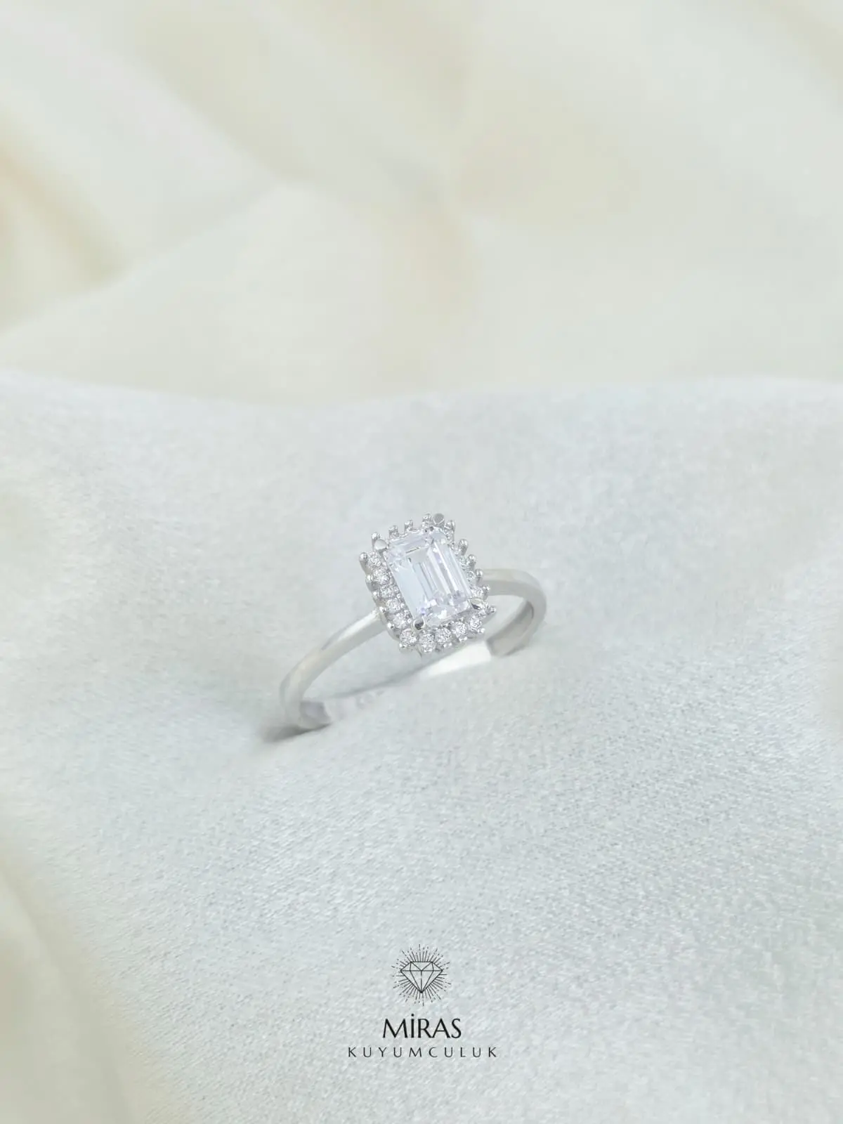 14 Ayar Altın - Minimal Baget Yüzük - 14YZK44