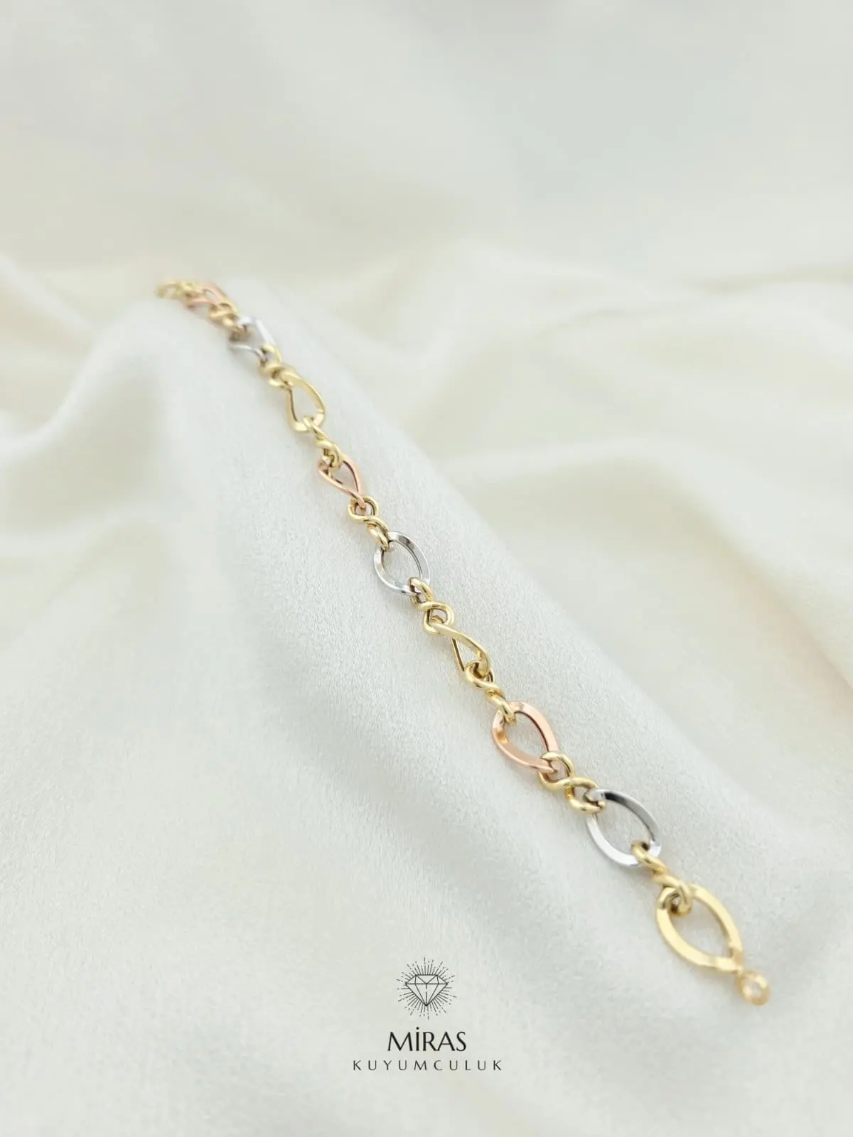 14 Ayar Altın - Üç Renkli Hallow Bileklik - 14BLK1052