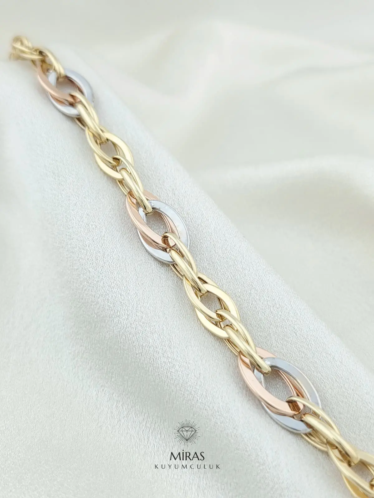 14 Ayar Altın - Üç Renkli Hallow Bileklik - 14BLK1049