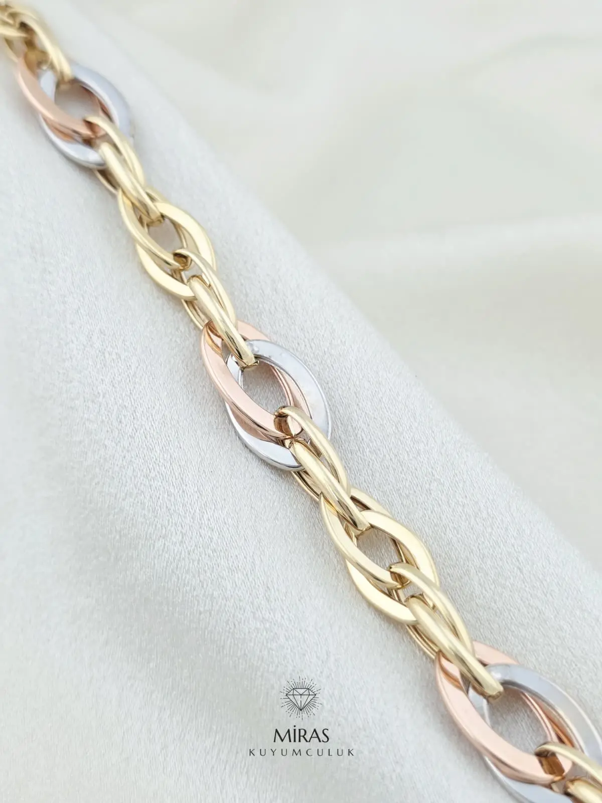 14 Ayar Altın - Üç Renkli Hallow Bileklik - 14BLK1049