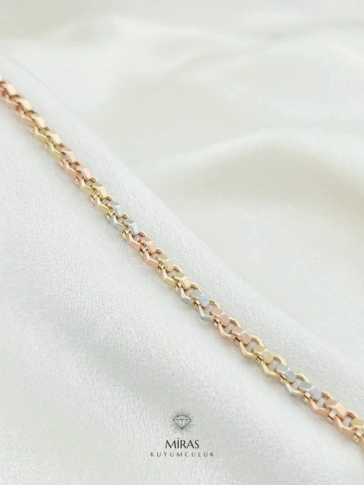 14 Ayar Altın - Üç Renkli Doc Bileklik - 14BLK1055