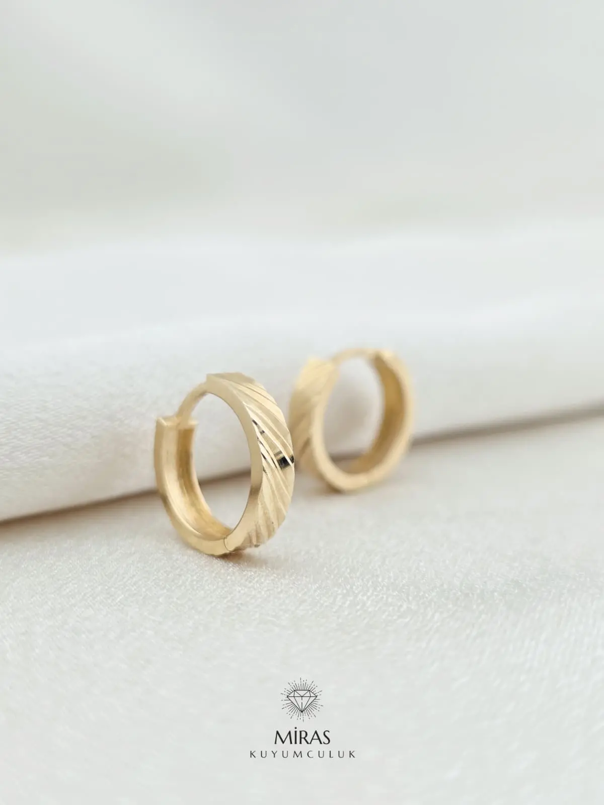 14 Ayar Altın - Lazer Kesim Halka Küpe - 14KP762